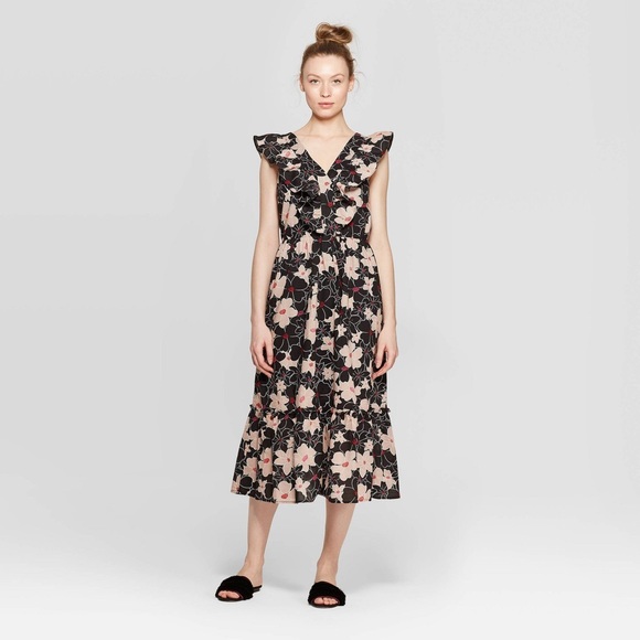 Who What Wear Dresses & Skirts - Who What Wear Floral Ruffle V-Neck Maxi Dress